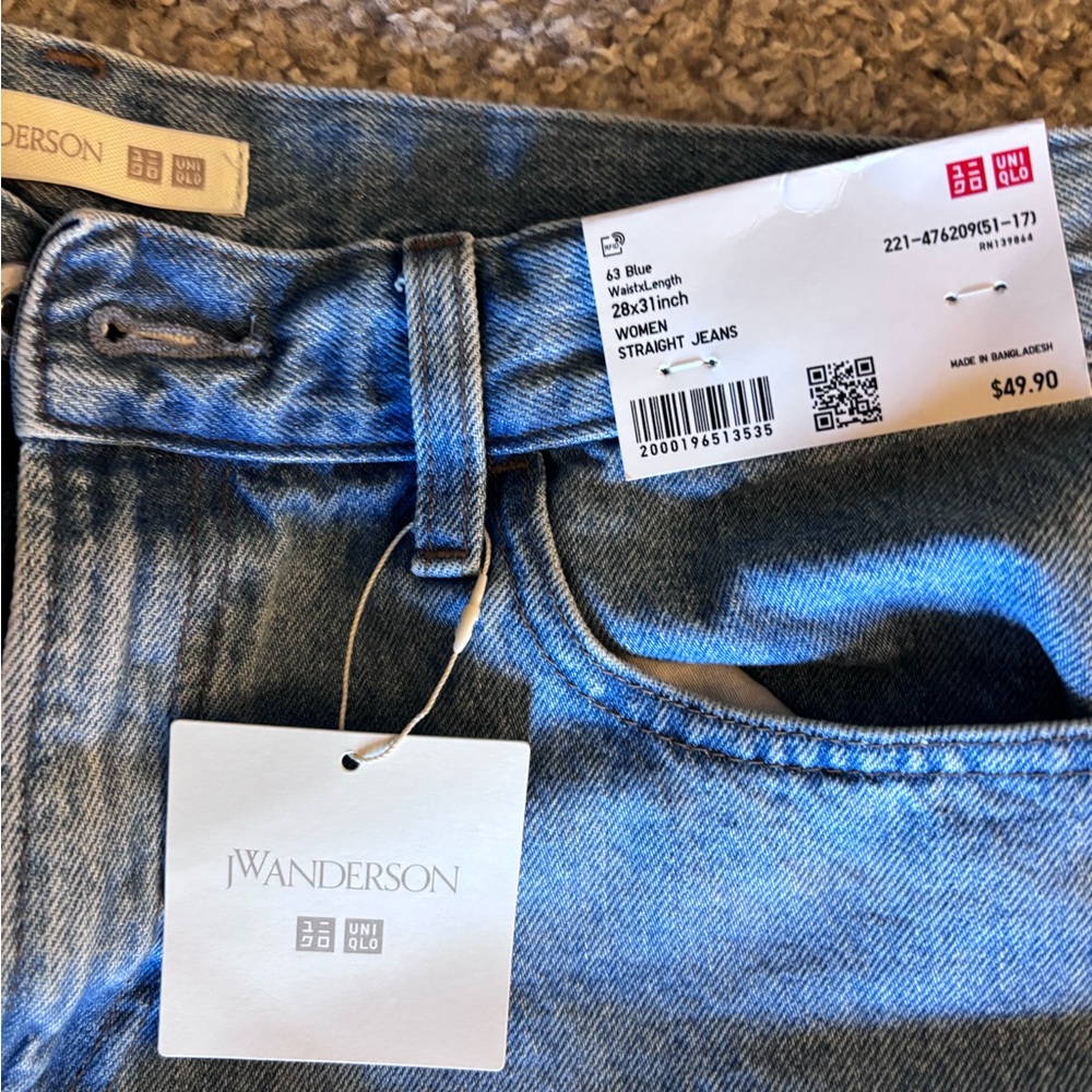 JW Anderson x Uniqlo - Picture 2 of 4